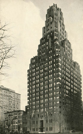 The building of the Roerich Museum in New-York.